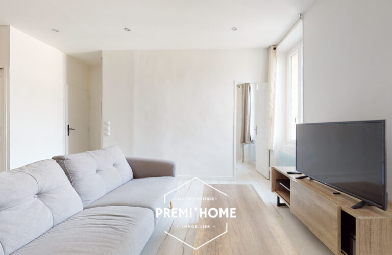 A VENDRE T2 RENOVE MARSEILLE 13007 - Premi'home Agence immobilière Aix En Provence