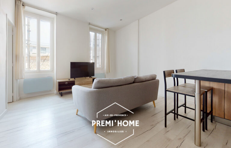 A VENDRE T2 RENOVE MARSEILLE 13007 - Premi'home Agence immobilière Aix En Provence