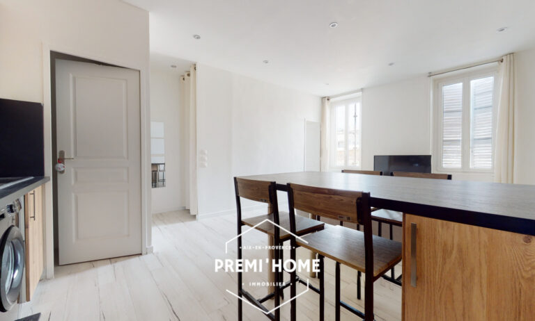 A VENDRE T2 RENOVE MARSEILLE 13007 - Premi'home Agence immobilière Aix En Provence