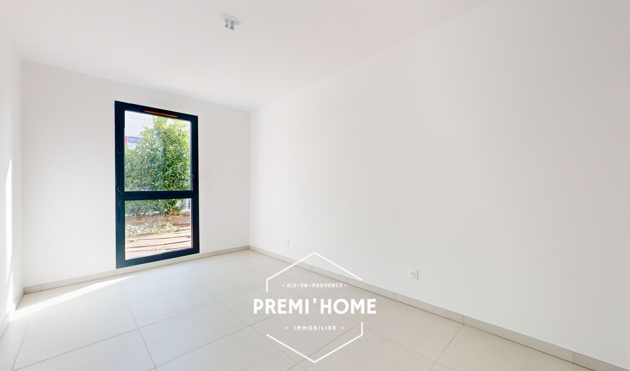 A VENDRE T3 DE 2024 EN RDC QUARTIER FACULTES - Premi'home Agence immobilière Aix En Provence