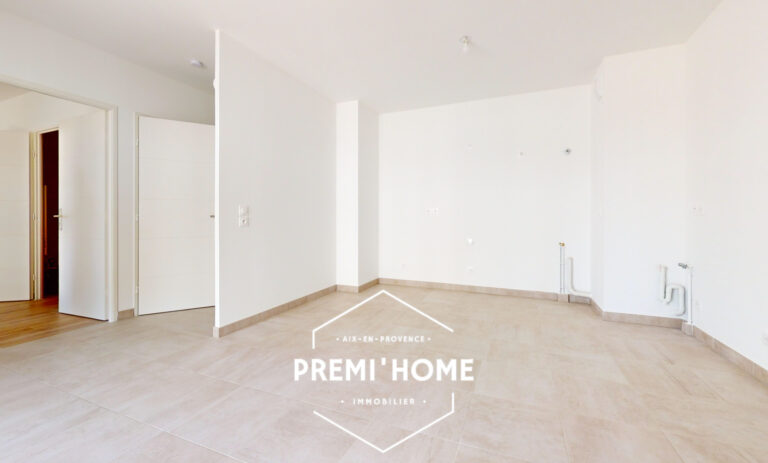 A VENDRE T2 AVEC TERRASSE + GARAGE A MARTIGUES - Premi'home Agence immobilière Aix En Provence