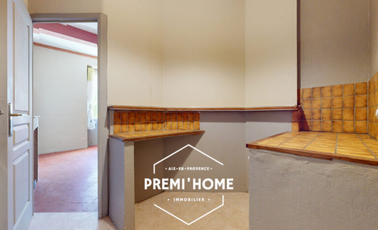 A VENDRE T2 48 M2 SAINT-RÉMY-DE-PROVENCE - Premi'home Agence immobilière Aix En Provence