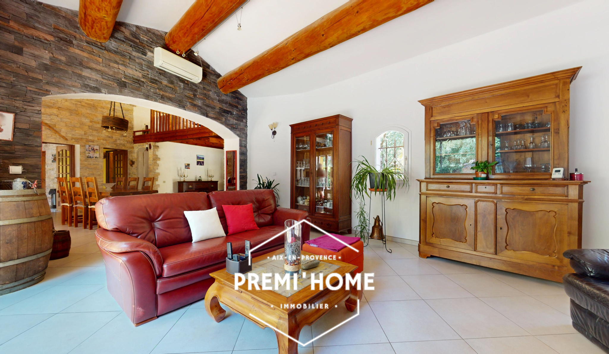 MAISON T4/5 178M2 PISCINE ET GARAGE NANS LES PINS - Premi'home Agence immobilière Aix En Provence