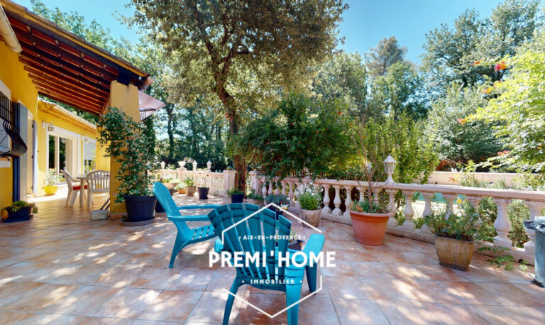 MAISON T4/5 178M2 PISCINE ET GARAGE NANS LES PINS - Premi'home Agence immobilière Aix En Provence