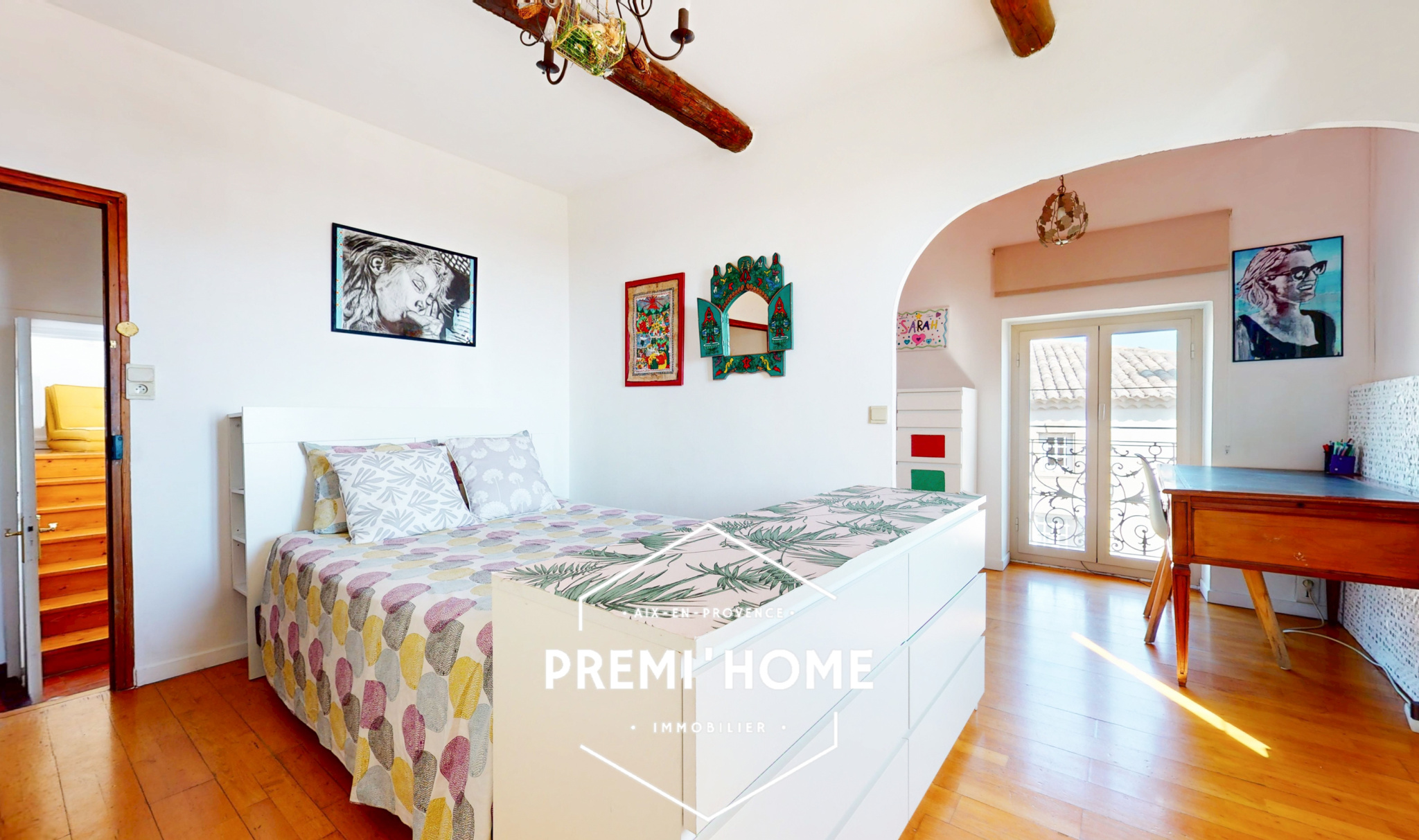 Maison de village en R+2 avec cour et terrasse Aureille - Premi'home Agence immobilière Aix En Provence