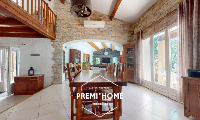 MAISON T4/5 178M2 PISCINE ET GARAGE NANS LES PINS - Premi'home Agence immobilière Aix En Provence