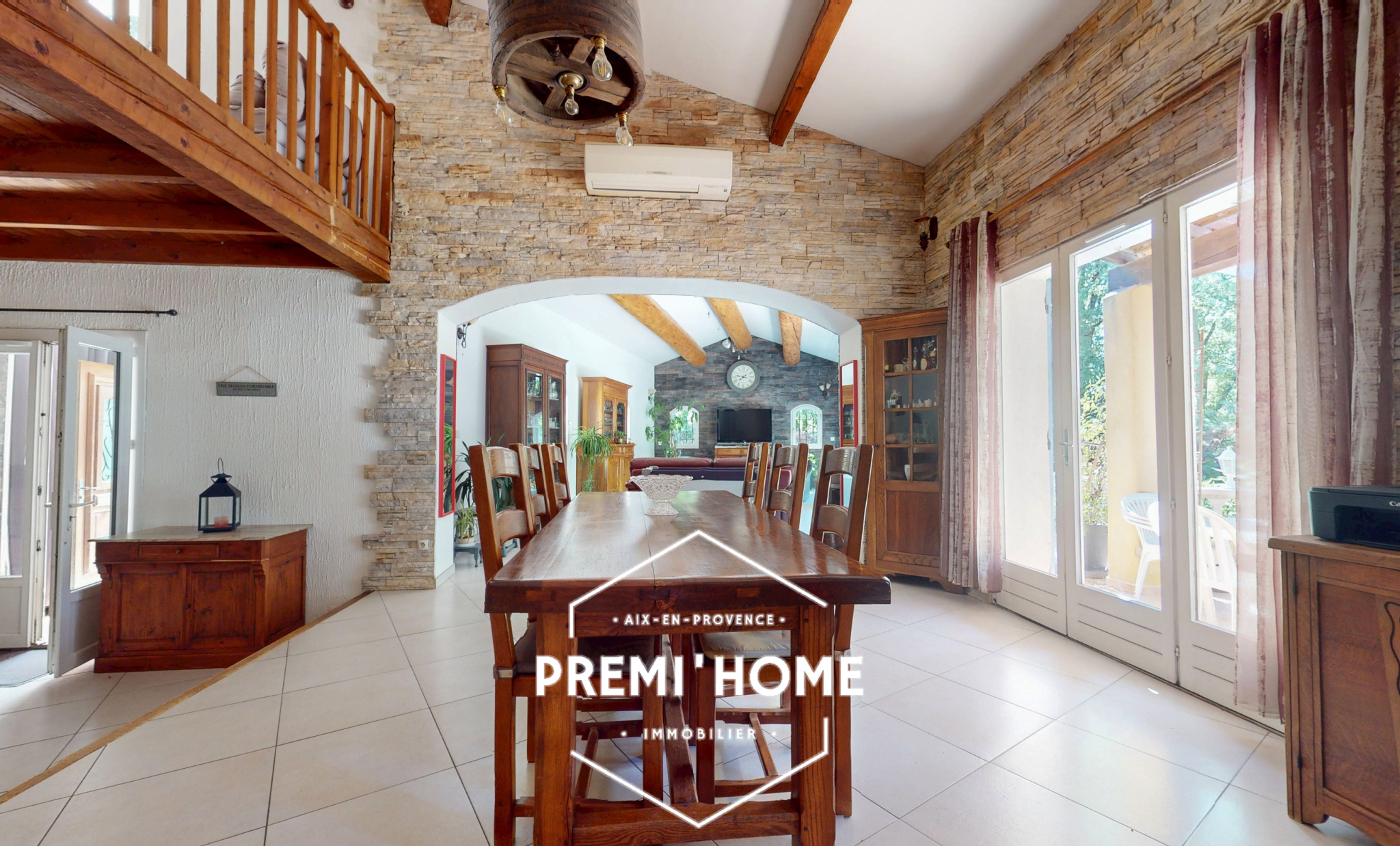 MAISON T4/5 178M2 PISCINE ET GARAGE NANS LES PINS - Premi'home Agence immobilière Aix En Provence