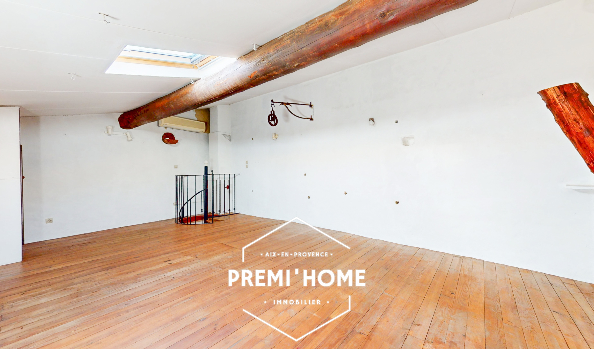 A VENDRE MAISON DE VILLAGE 2 CHAMBRES AUREILLE - Premi'home Agence immobilière Aix En Provence