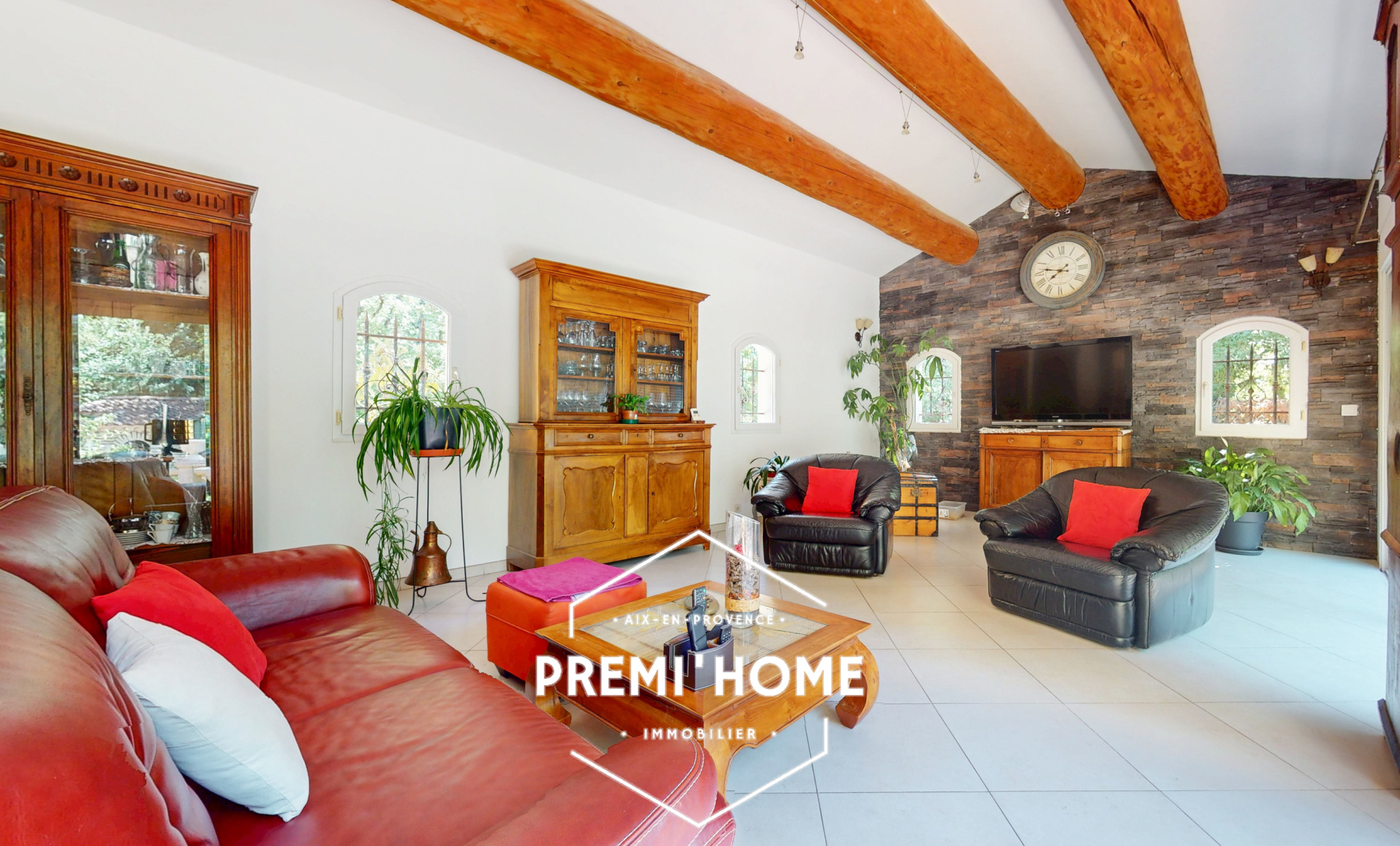 MAISON T4/5 178M2 PISCINE ET GARAGE NANS LES PINS - Premi'home Agence immobilière Aix En Provence