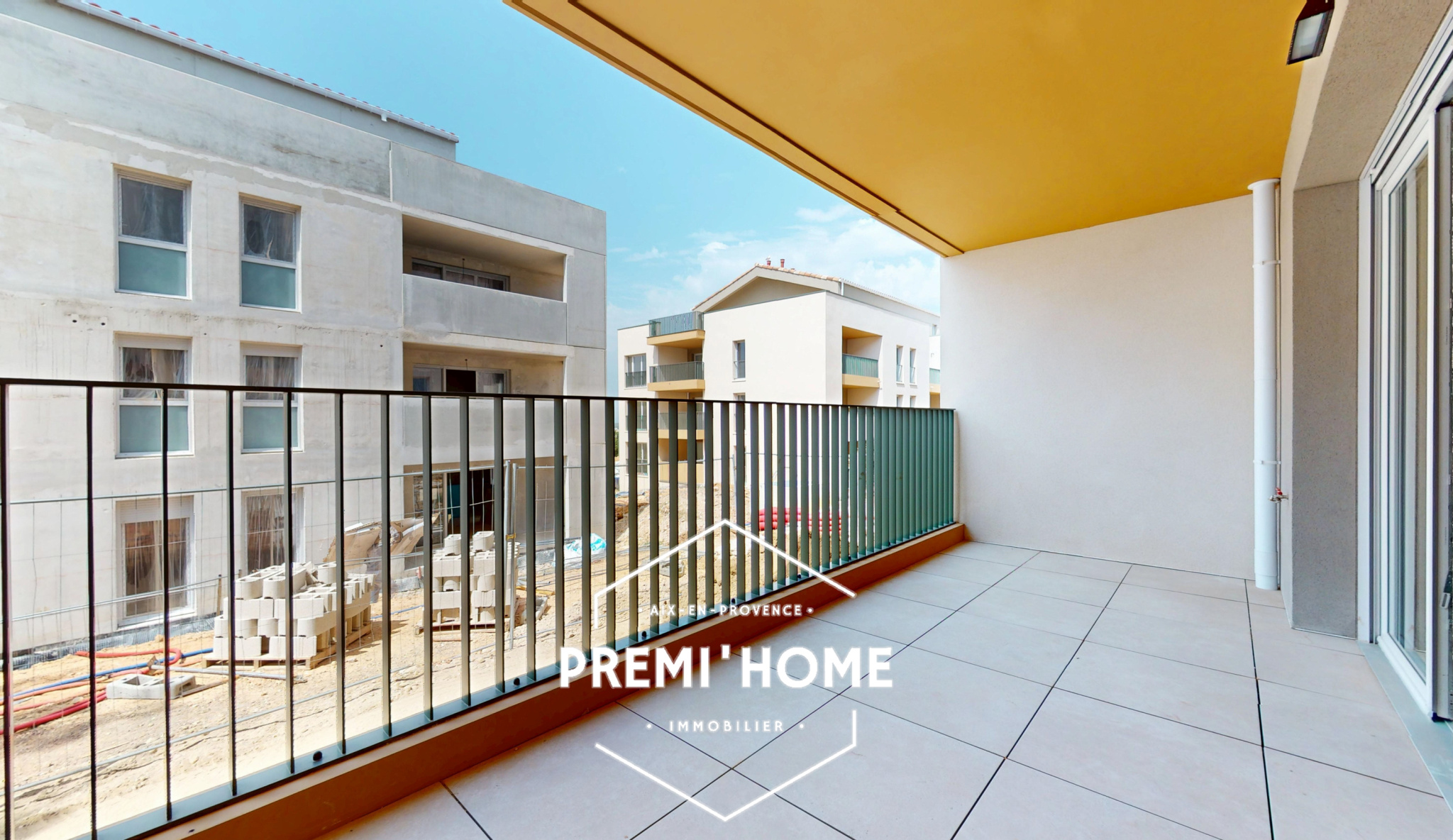 A VENDRE T2 AVEC TERRASSE + GARAGE A MARTIGUES - Premi'home Agence immobilière Aix En Provence