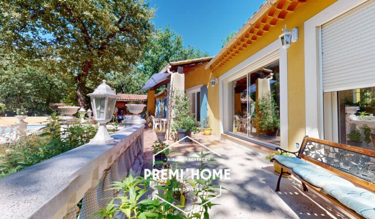 MAISON T4/5 178M2 PISCINE ET GARAGE NANS LES PINS - Premi'home Agence immobilière Aix En Provence