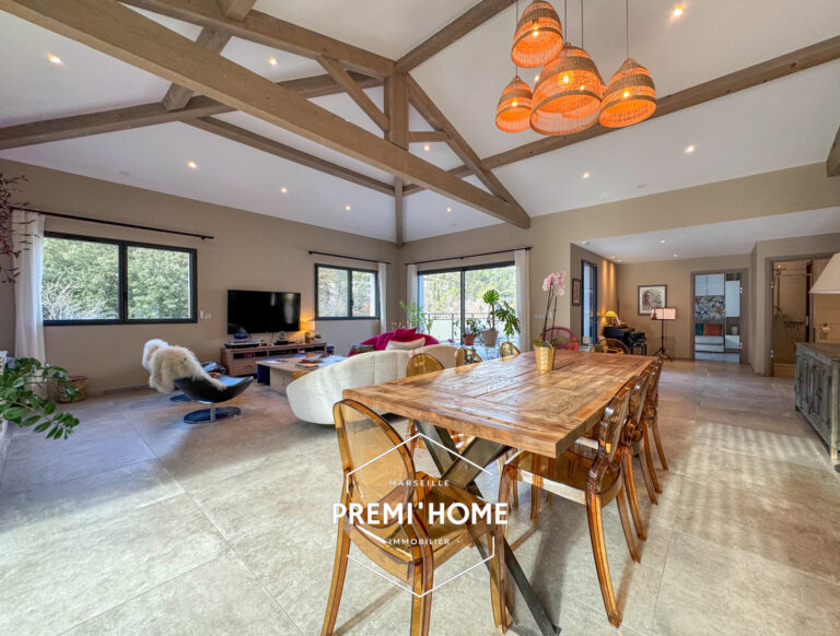 MAISON RECENTE AVEC PISCINE SAINT MARC JAUMEGARDE - Premi'home Agence immobilière Aix En Provence