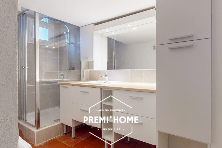 A VENDRE T2/3 CENTRE HISTORIQUE AIX EN PROVENCE - Premi'home Agence immobilière Aix En Provence