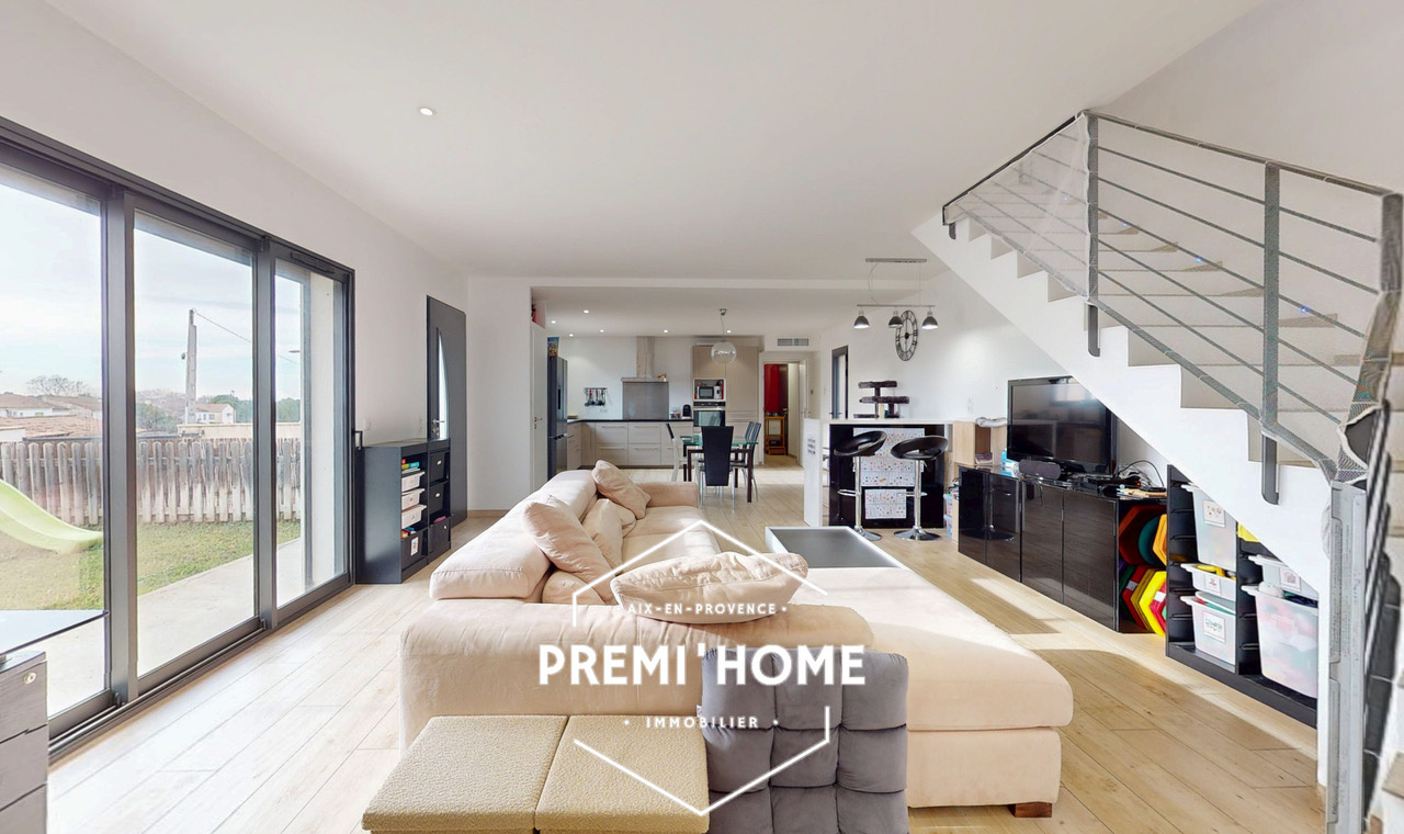 4 PIÈCES 105 M2 MAISON EN R+1 GARAGE ET JARDIN ST RÉMY - Premi'home Agence immobilière Aix En Provence