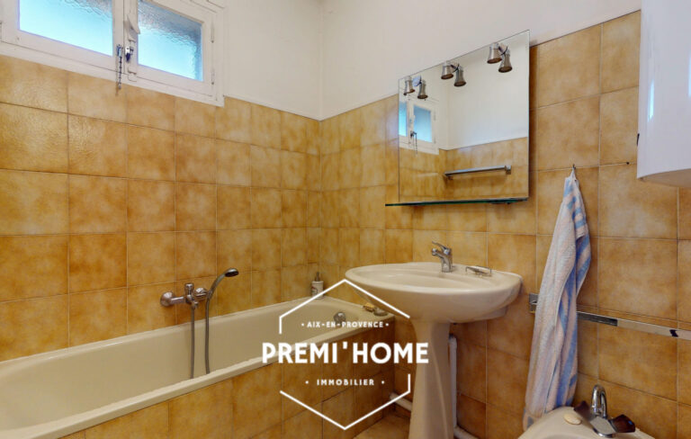 A VENDRE T3 A RENOVER PROCHES ALLEES PROVENCALES AIX - Premi'home Agence immobilière Aix En Provence