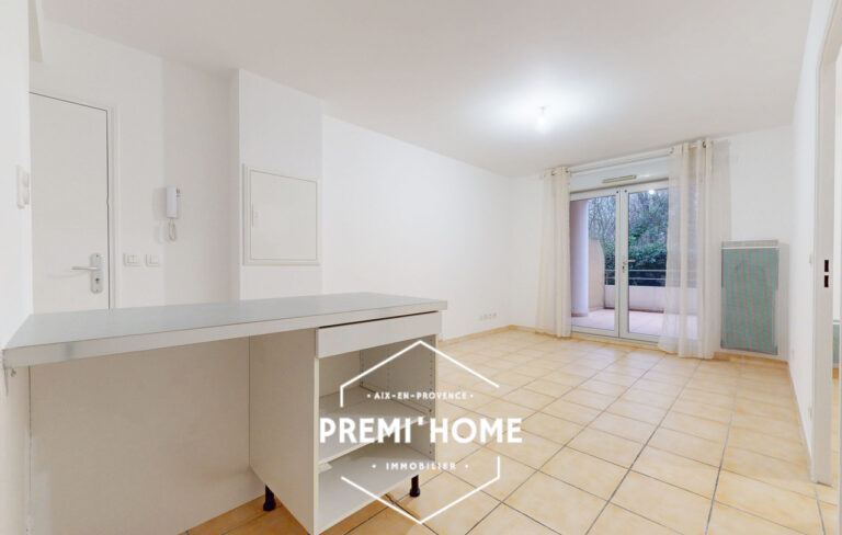 T2 AVEC TERRASSE PONT DE L&rsquo;ARC AIX SUD - Premi'home Agence immobilière Aix En Provence