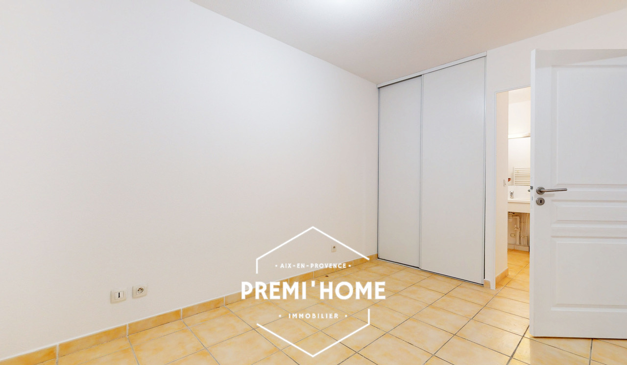 T2 AVEC TERRASSE PONT DE L&rsquo;ARC AIX SUD - Premi'home Agence immobilière Aix En Provence