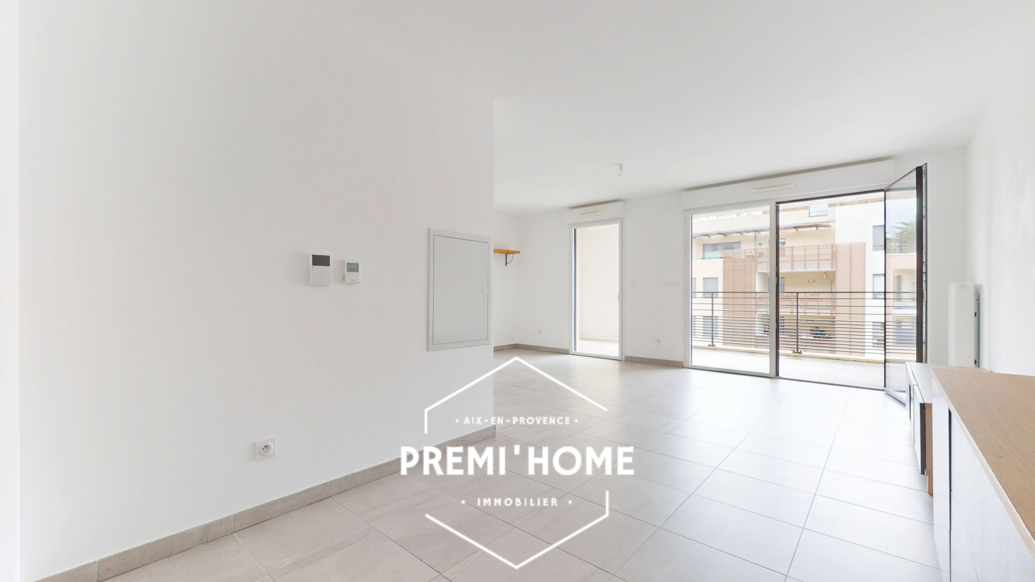 T3 RECENT AVEC TERRASSE ET BOX AIX EN PROVENCE ST MITRE - Premi'home Agence immobilière Aix En Provence