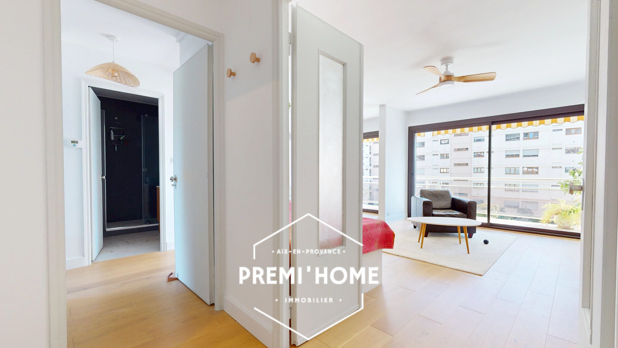 A VENDRE T2/3 RENOVE TOUR D&rsquo;AYGUOSI AIX EN PROVENCE - Premi'home Agence immobilière Aix En Provence