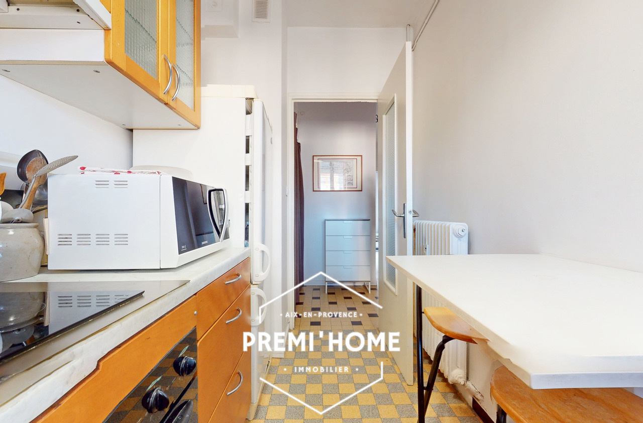 A VENDRE T2 AVEC BALCON DERNIER ETAGE AIX - Premi'home Agence immobilière Aix En Provence