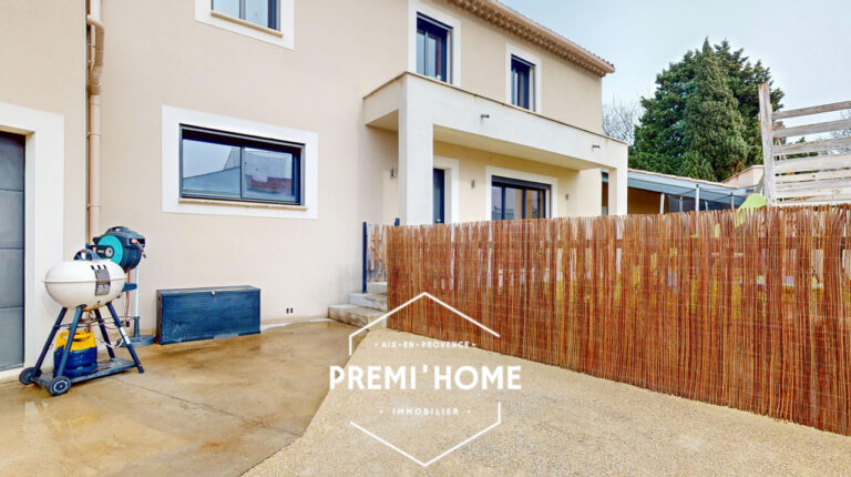 4 PIÈCES 105 M2 MAISON EN R+1 GARAGE ET JARDIN ST RÉMY - Premi'home Agence immobilière Aix En Provence