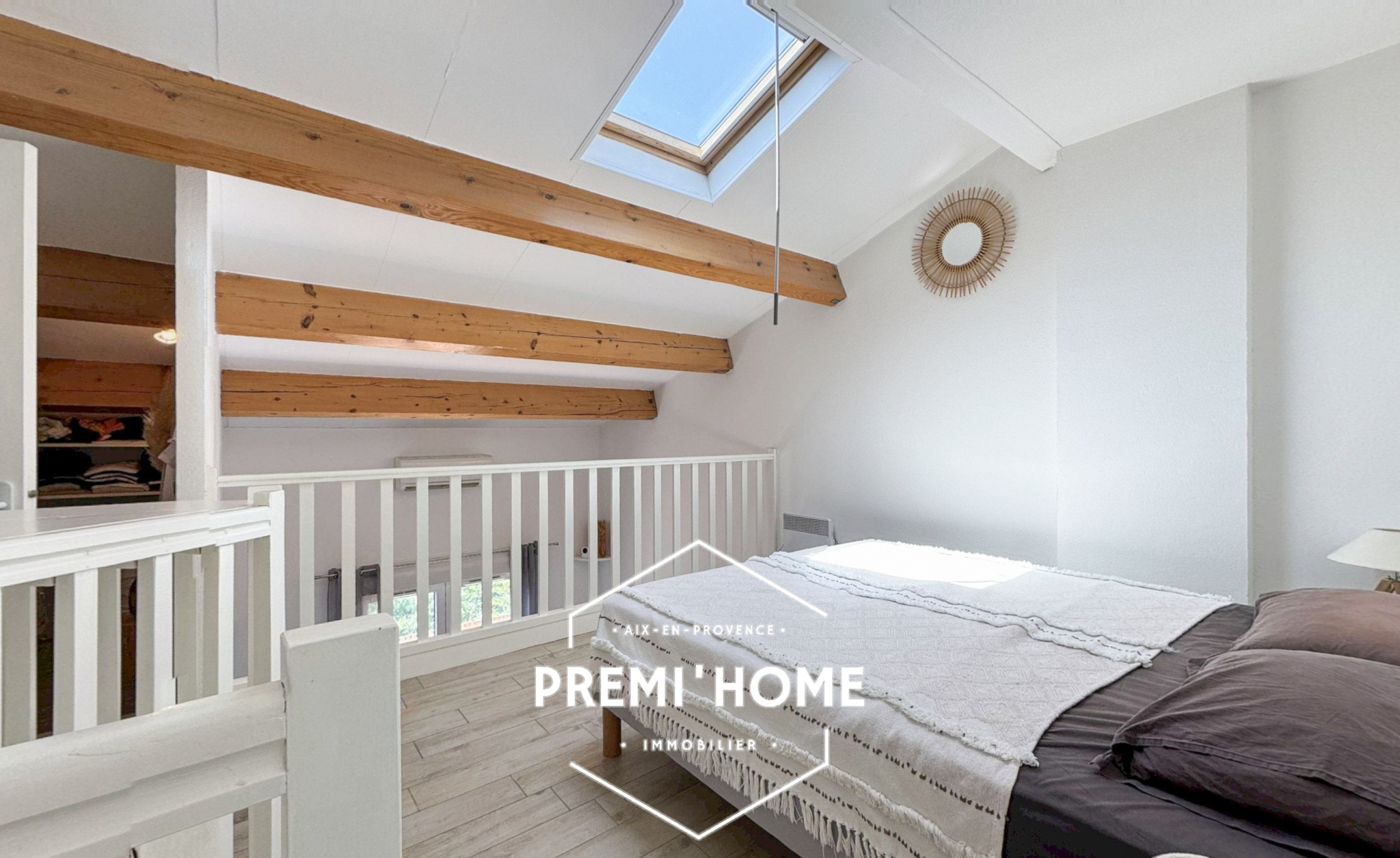 A VENDRE T2 EN DUPLEX RENOVE AIX OUEST - Premi'home Agence immobilière Aix En Provence