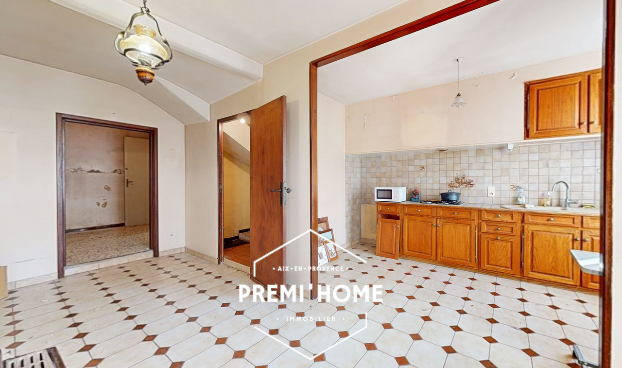 6 PIÈCES 105 M2 MAISON  DE VILLAGE À RÉNOVER AUREILLE - Premi'home Agence immobilière Aix En Provence