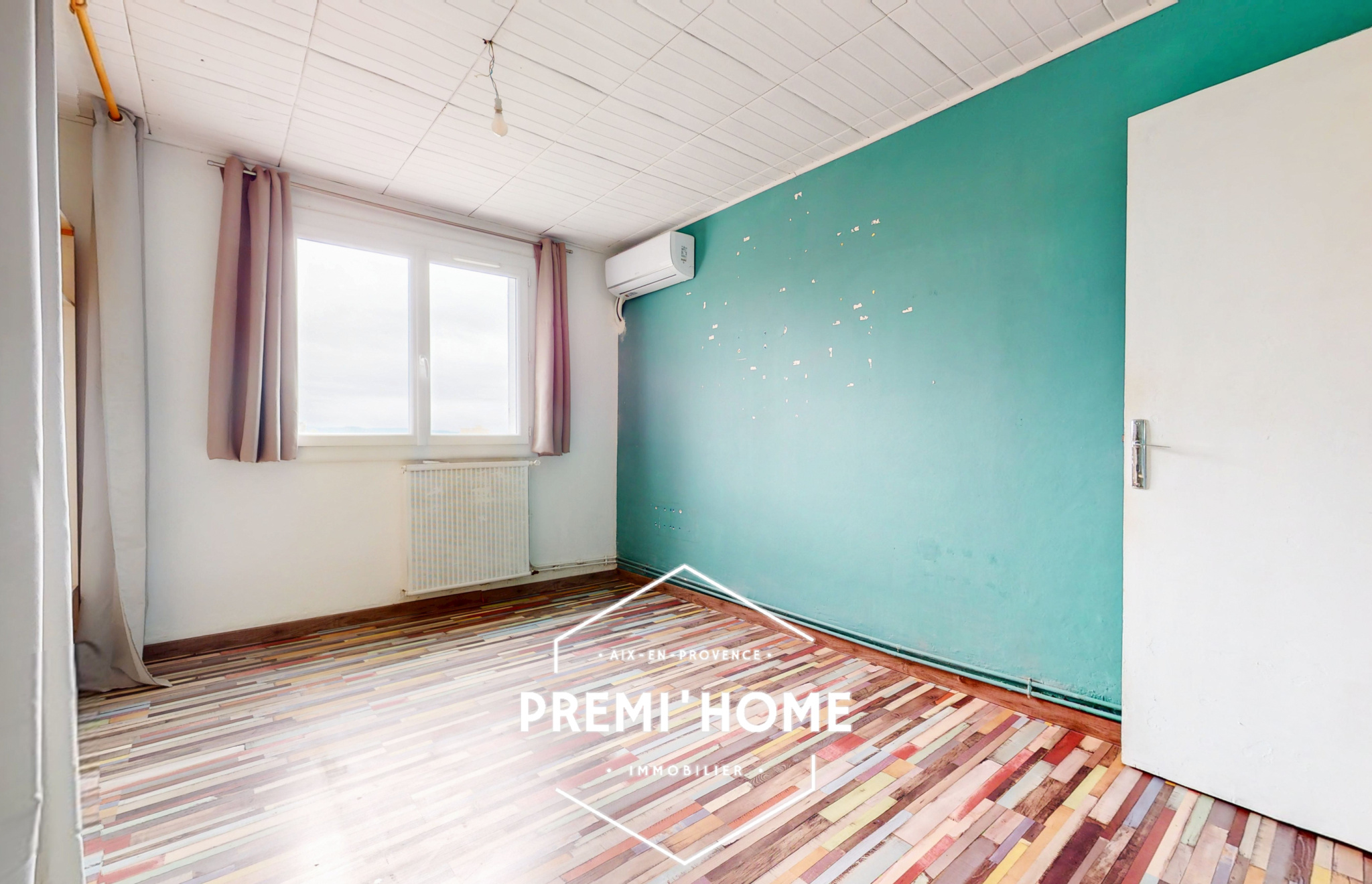 T3 A RAFRAICHIR DENIER ETAGE AIX EN PROVENCE - Premi'home Agence immobilière Aix En Provence