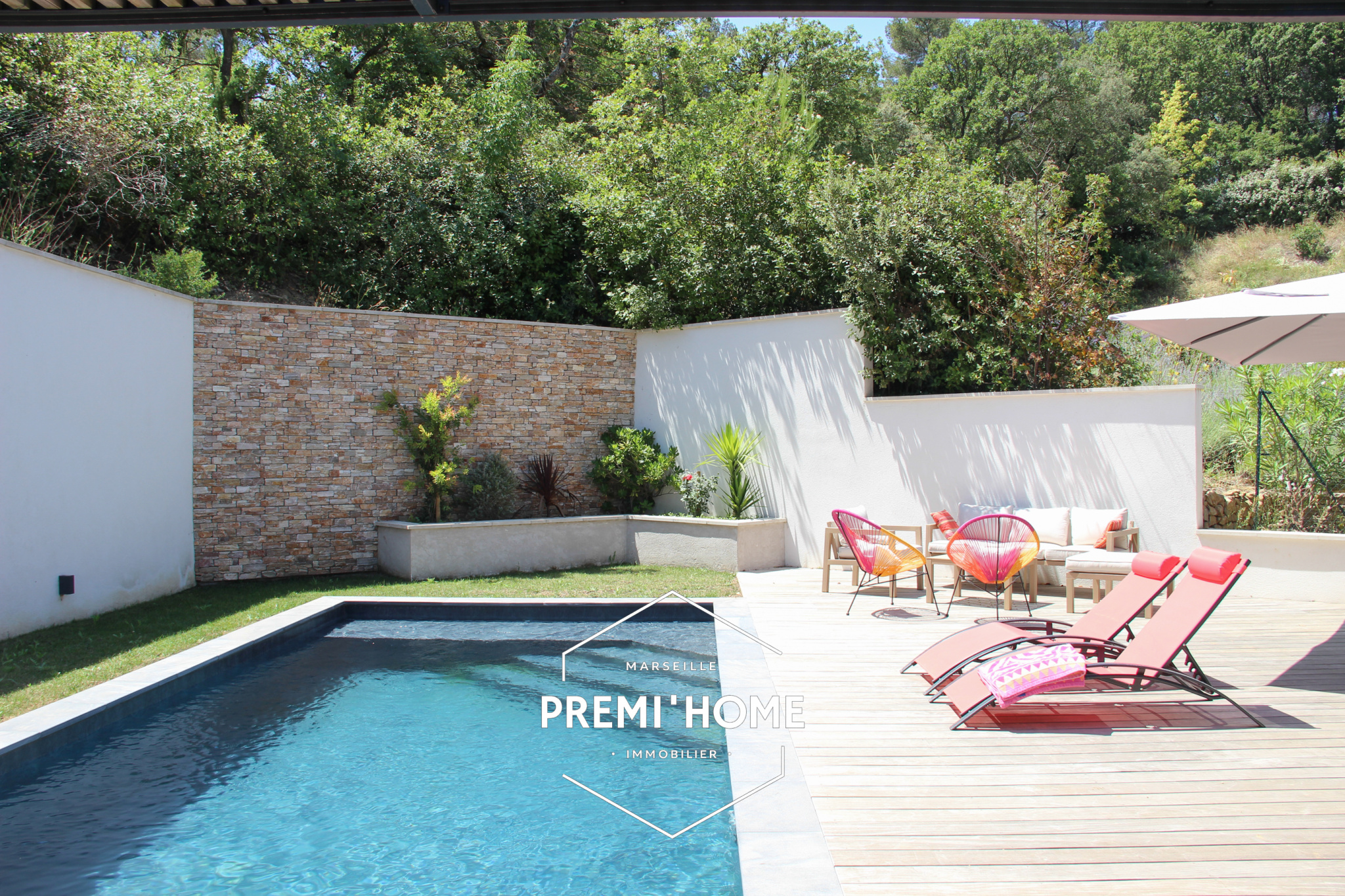 MAISON RECENTE AVEC PISCINE SAINT MARC JAUMEGARDE - Premi'home Agence immobilière Aix En Provence