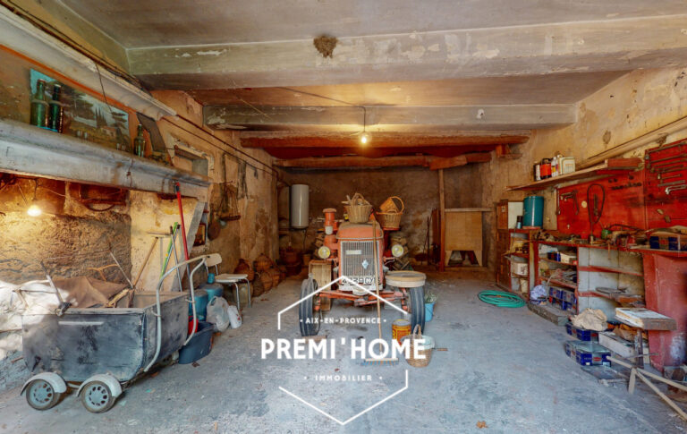 6 PIÈCES 105 M2 MAISON  DE VILLAGE À RÉNOVER AUREILLE - Premi'home Agence immobilière Aix En Provence