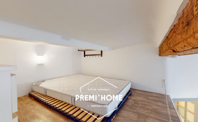 AIX-EN-PROVENCE   CENTRE HISTORIQUE   T1/T2 AVEC MEZZANINE - Premi'home Agence immobilière Aix En Provence