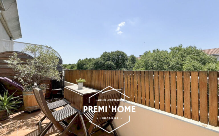 A VENDRE T2 EN DUPLEX RENOVE AIX OUEST - Premi'home Agence immobilière Aix En Provence