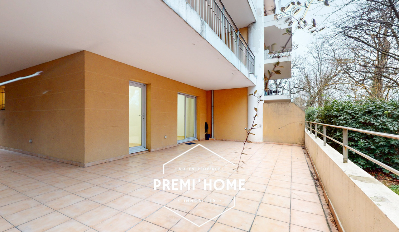 T2 AVEC TERRASSE PONT DE L&rsquo;ARC AIX SUD - Premi'home Agence immobilière Aix En Provence
