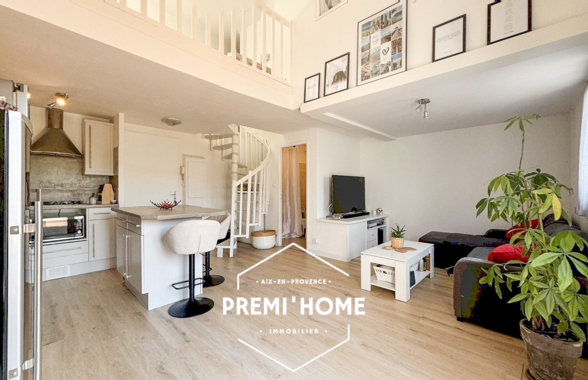A VENDRE T2 EN DUPLEX RENOVE AIX OUEST - Premi'home Agence immobilière Aix En Provence
