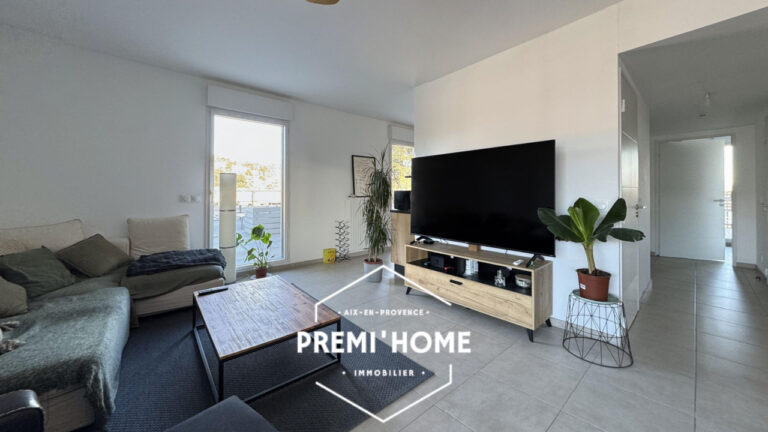 T4 AVEC TERRASSE DE 150m2 ET BOX A AIX - Premi'home Agence immobilière Aix En Provence