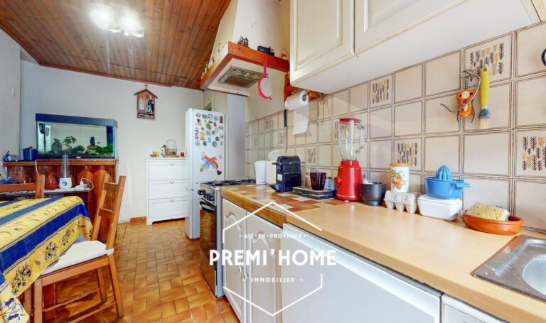 A VENDRE MAISON T4 + T2 AVEC TERRASSE & GARAGE A AUREILLE - Premi'home Agence immobilière Aix En Provence