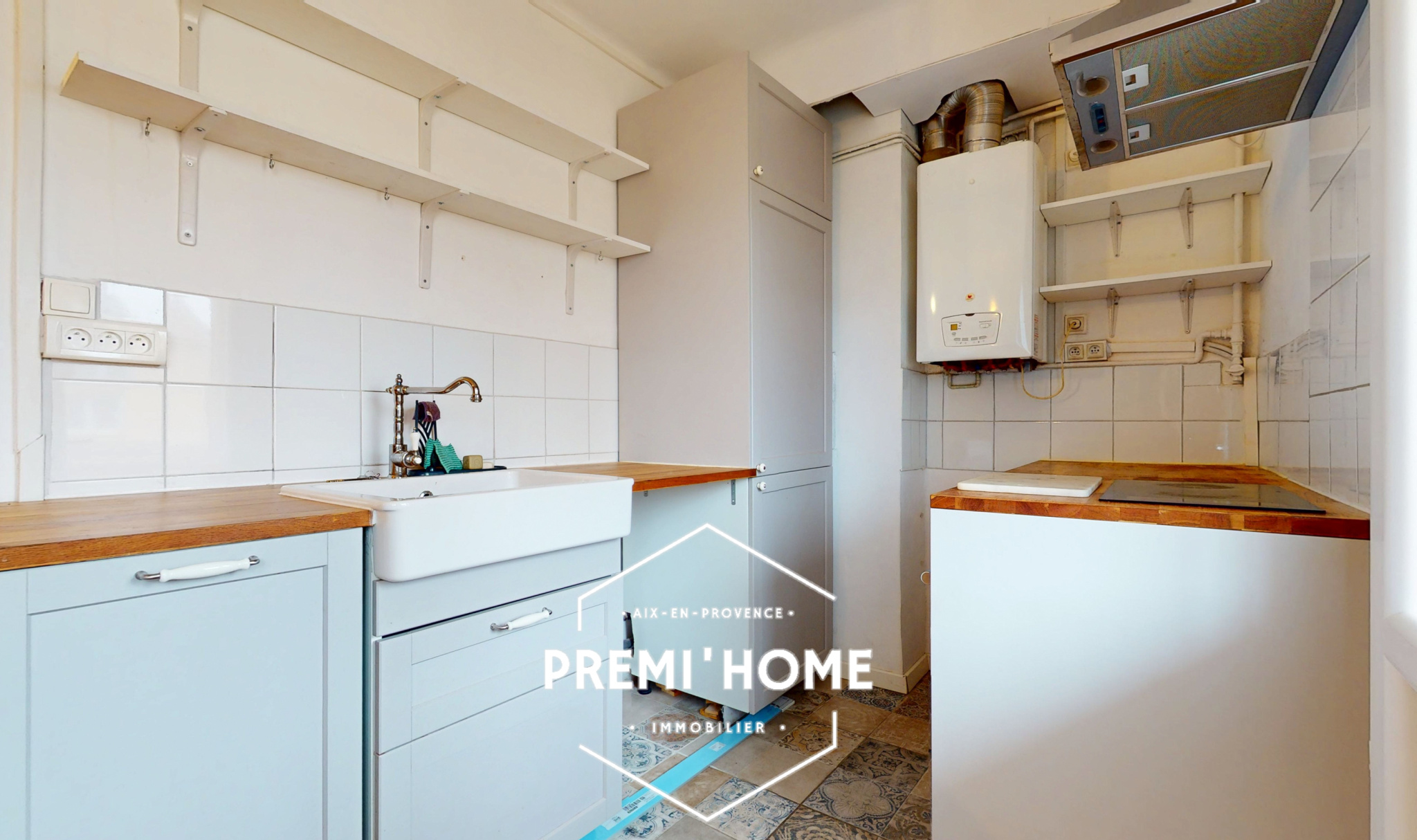 T3 A RAFRAICHIR DENIER ETAGE AIX EN PROVENCE - Premi'home Agence immobilière Aix En Provence