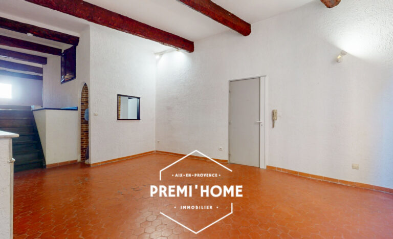 A VENDRE T2/3 CENTRE HISTORIQUE AIX EN PROVENCE - Premi'home Agence immobilière Aix En Provence