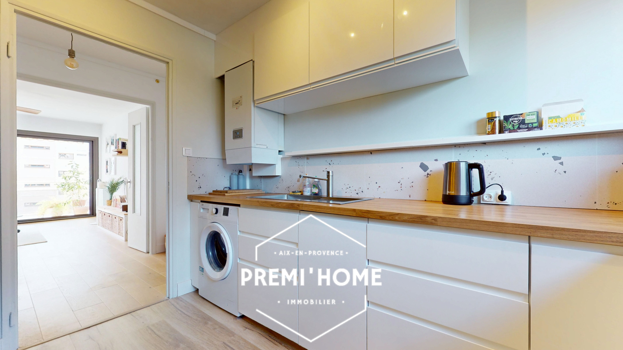 A VENDRE T2/3 RENOVE TOUR D&rsquo;AYGUOSI AIX EN PROVENCE - Premi'home Agence immobilière Aix En Provence