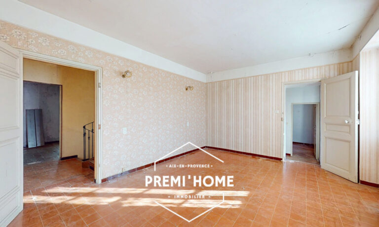 6 PIÈCES 105 M2 MAISON  DE VILLAGE À RÉNOVER AUREILLE - Premi'home Agence immobilière Aix En Provence
