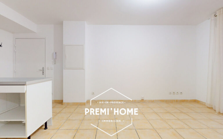 T2 AVEC TERRASSE PONT DE L&rsquo;ARC AIX SUD - Premi'home Agence immobilière Aix En Provence