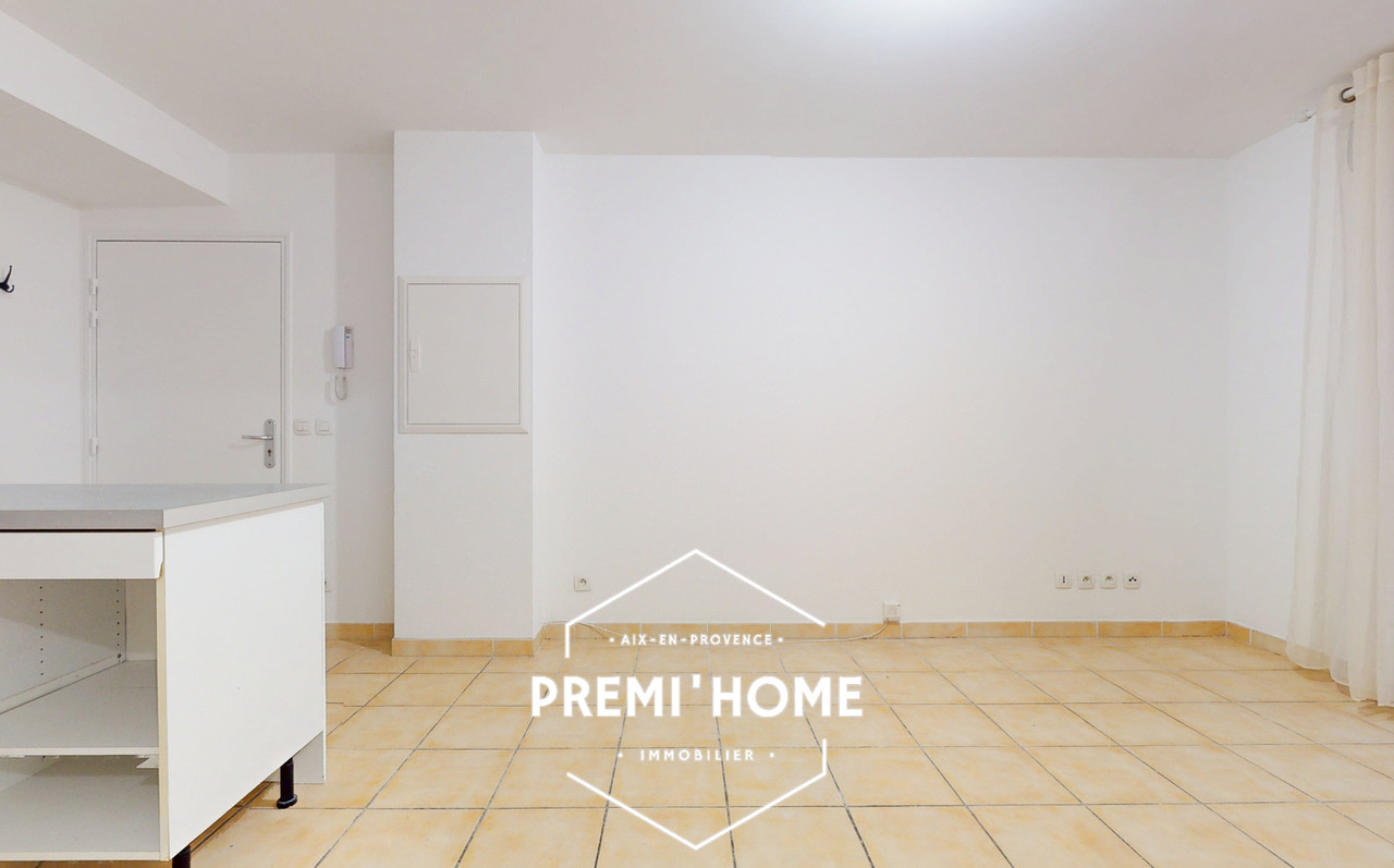 T2 AVEC TERRASSE PONT DE L&rsquo;ARC AIX SUD - Premi'home Agence immobilière Aix En Provence