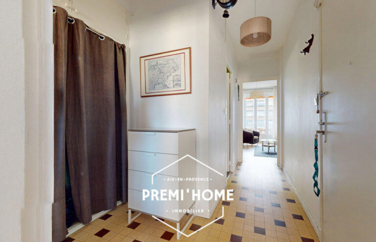A VENDRE T2 AVEC BALCON DERNIER ETAGE AIX - Premi'home Agence immobilière Aix En Provence