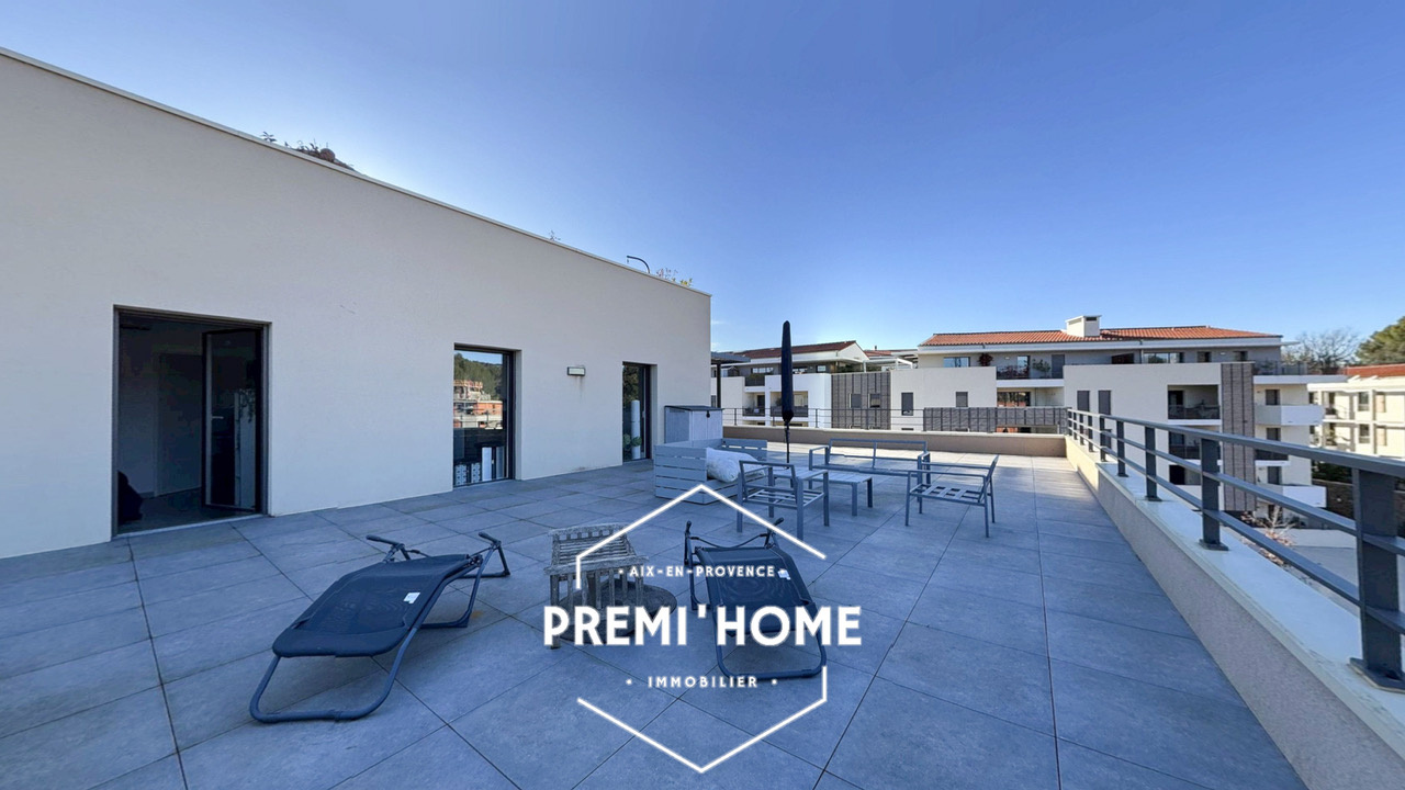 T4 AVEC TERRASSE DE 150m2 ET BOX A AIX - Premi'home Agence immobilière Aix En Provence