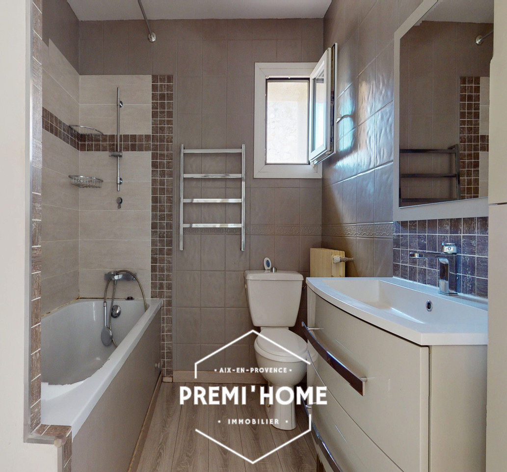 A VENDRE MAISON T4 + T2 AVEC TERRASSE & GARAGE A AUREILLE - Premi'home Agence immobilière Aix En Provence