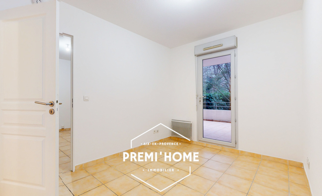 T2 AVEC TERRASSE PONT DE L&rsquo;ARC AIX SUD - Premi'home Agence immobilière Aix En Provence