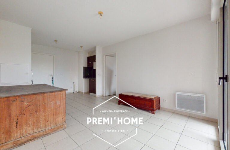 A VENDRE T2 AVEC TERRASSE – AIX LA DURANNE - Premi'home Agence immobilière Aix En Provence