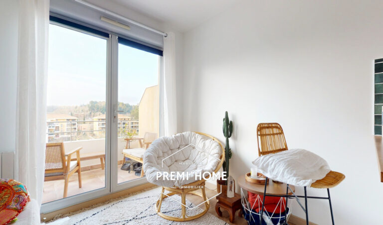 A VENDRE T2 DERNIER ETAGE AIX SUD - Premi'home Agence immobilière Aix En Provence