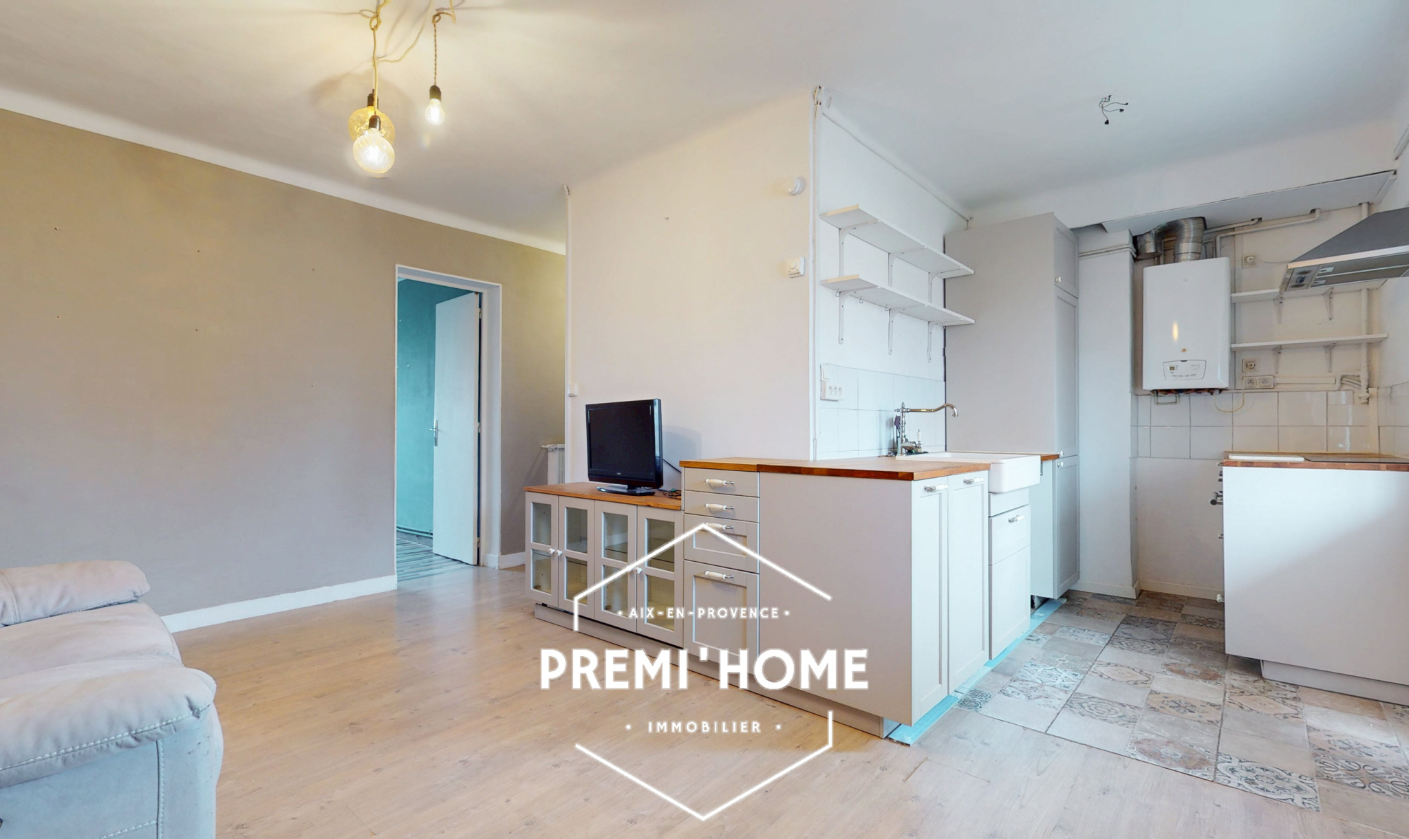 T3 A RAFRAICHIR DENIER ETAGE AIX EN PROVENCE - Premi'home Agence immobilière Aix En Provence