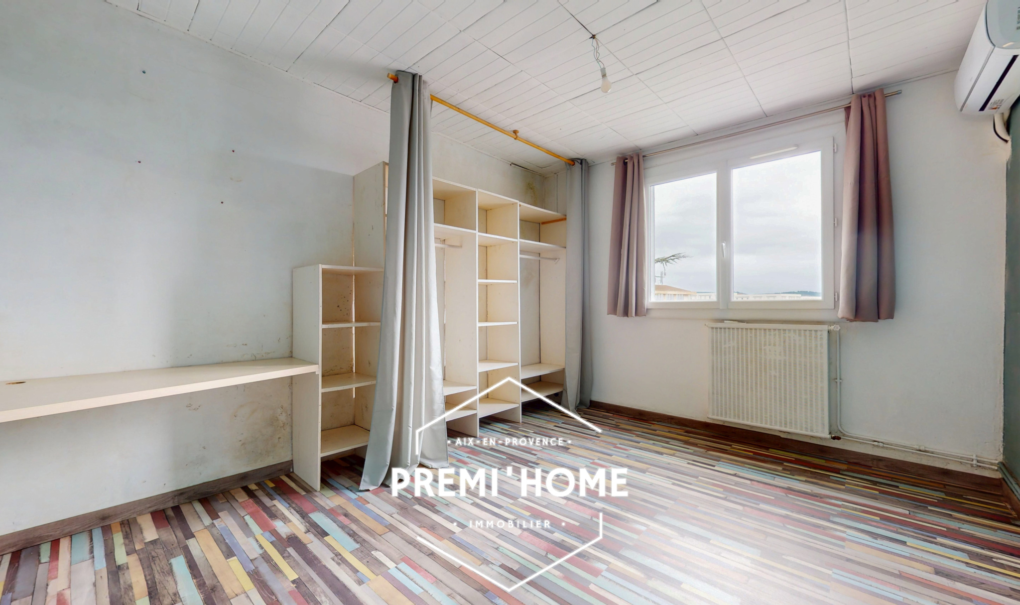 T3 A RAFRAICHIR DENIER ETAGE AIX EN PROVENCE - Premi'home Agence immobilière Aix En Provence